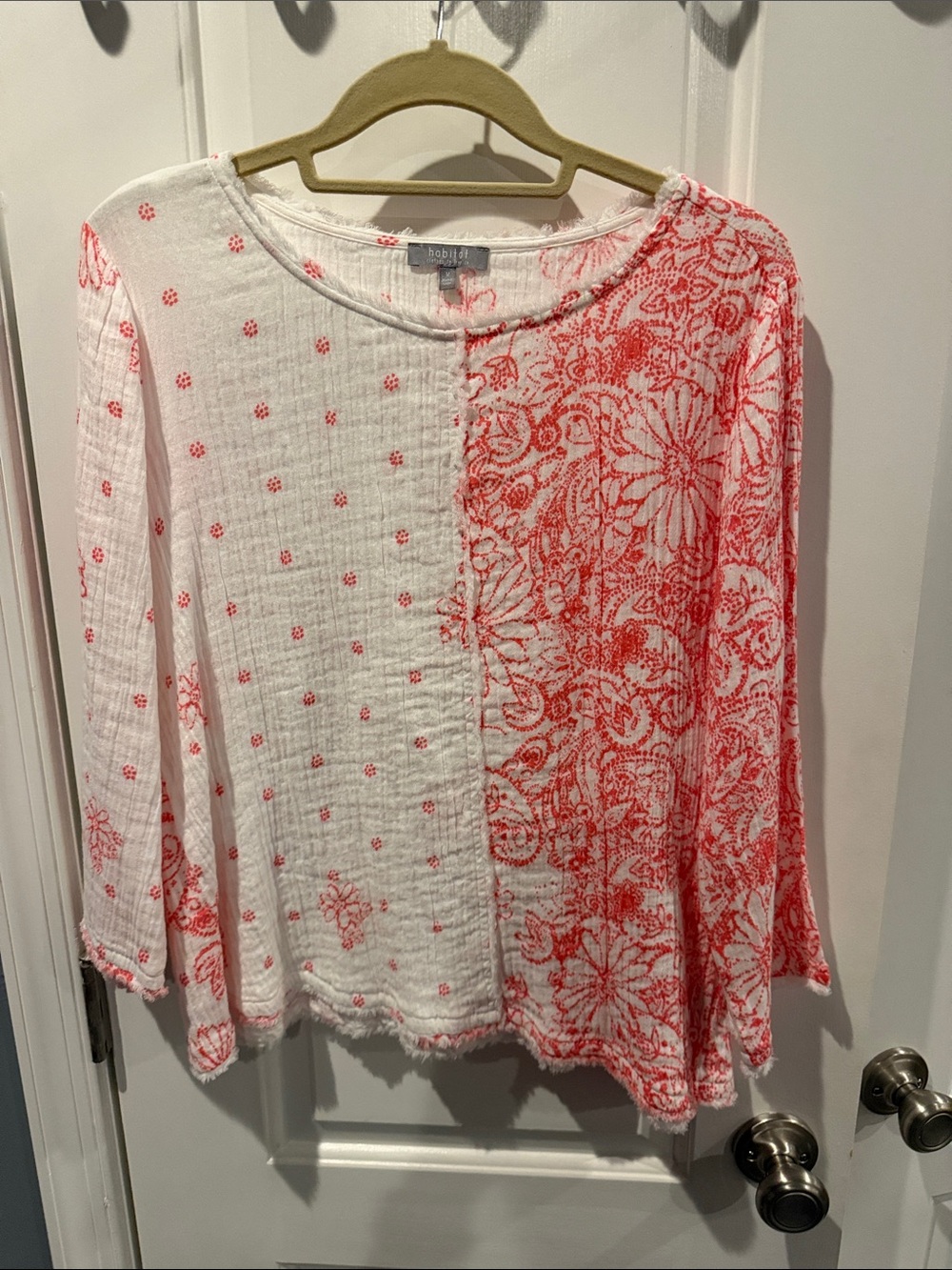 Habitat White and Coral Split-Print Long-Sleeve Tunic Top
